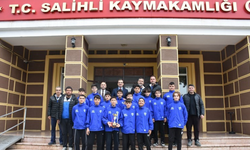 Kaymakam Ali Güldoğan, şampiyon sporcuları ağırladı