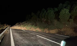 Turgutlu'da toprak kayması nedeniyle yol kapandı: Ulaşım durdu