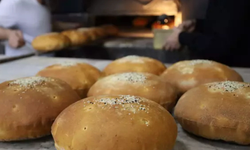 Turgutlu’da yöresel 'dolmalık ekmek' geleneği sürüyor