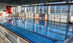 Yunusemre Belediyesi’nden kadınlara dört mevsim yüzme eğitimi