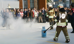 Manisa'da AFAD ve MEB iş birliğiyle deprem tahliye tatbikatı gerçekleştirildi