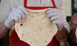 Dededen toruna aktarılan lezzet: Demirci’nin susamlı helvası