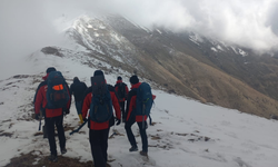 Manisa’da kayıp dağcıyı arama çalışmaları sürüyor