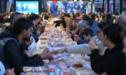 Manisa Büyükşehir’in iftar sofrası Akhisar’da kuruldu