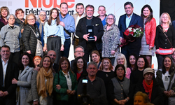 Nebil Özgentürk, Niobe Edebiyat/Sanat Söyleşileri’nde Manisalılarla buluştu