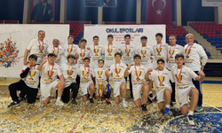 Salihli’nin yıldızları Hentbolda Türkiye şampiyonu