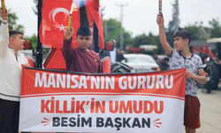 Manisa Killik Mahallesi’nde Besim Dutlulu’ya yoğun ilgi