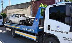 Manisa’da trafik güvenliği için sahipsiz hurda araçlar kaldırılıyor