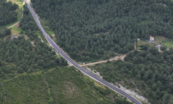 Büyüksümbüller ile Ortaköy arasındaki yol sıcak asfaltla yenilendi