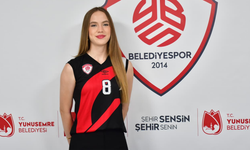 Yunusemre Belediyespor, smaçör Rengin Nuhoğlu ile yola devam dedi