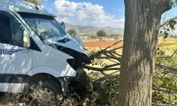 Manisa’da korkutan kaza! İşçi servisi kontrolden çıktı, 16 kişi yaralandı