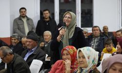 Başkan Balaban Pelitalan'da çiftçi kadınlarla buluştu