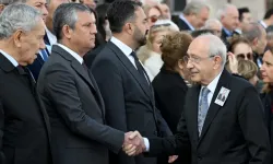 Özgür Özel ve Kılıçdaroğlu TBMM’deki cenaze töreninde buluştu