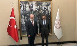 Bahadır Yenişehirlioğlu: Saruhanlı Mesleki Eğitim Merkezi ilçemize hayırlı olsun