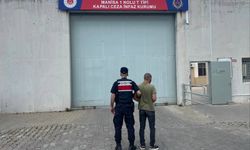 Manisa'da 42 suçtan aranıyordu! JASAT tarafından yakalandı