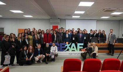'EGEKAF25 Kariyer Fuarı' Birol Güven Manisa'da üniversitelilerle buluştu