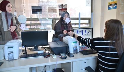 Manisa’da mezuna kalan öğrencilere ulaşımda indirim