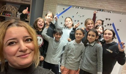 Öğretmenin İngilizce Tiyatro oyunu hayali yarım kaldı!
