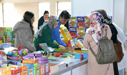 Kitap severler fuarda buluştu