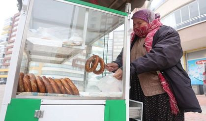 58 yaşındaki Menekşe teyzenin ilham veren hikayesi!