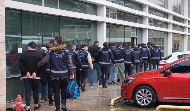 Aralarında Manisa'nın da bulunduğu "change" araç operasyonunda 9 kişi tutuklandı