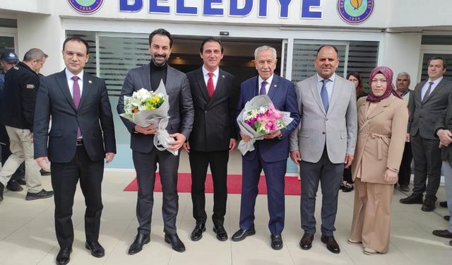 Bülent Arınç'tan Selendi'ye ziyaret!