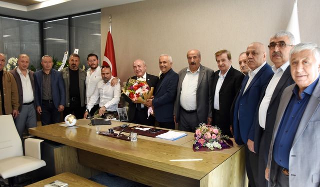 Başkan Çiçek'ten Ziya Çiçek'e hayırlı olsun ziyareti