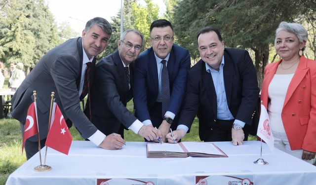 "Akhisar Bakkal Kart” projesi hayata geçti