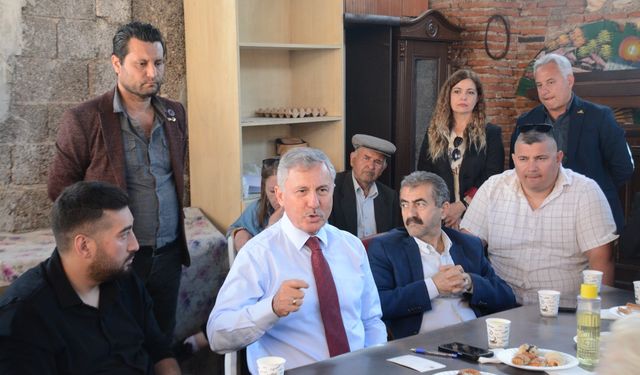 Doç. Dr. Selçuk Özdağ'dan Akhisar'da ziyaretler
