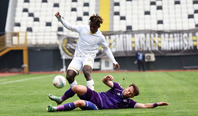 Manisa FK Kendi evinde kendini ateşe attı