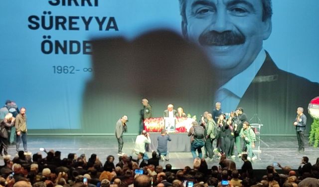 Sırrı Süreyya Önder'e veda! İlk tören AKM'de yapılıyor