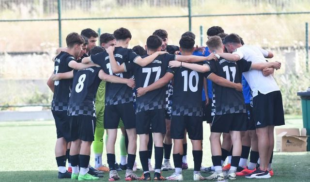 Yunusemre'nin u17'leri namağlup il şampiyonu