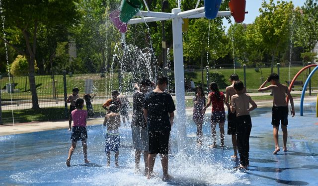 Manisa'da o park yaz tatilinde çocukların gözdesi oldu
