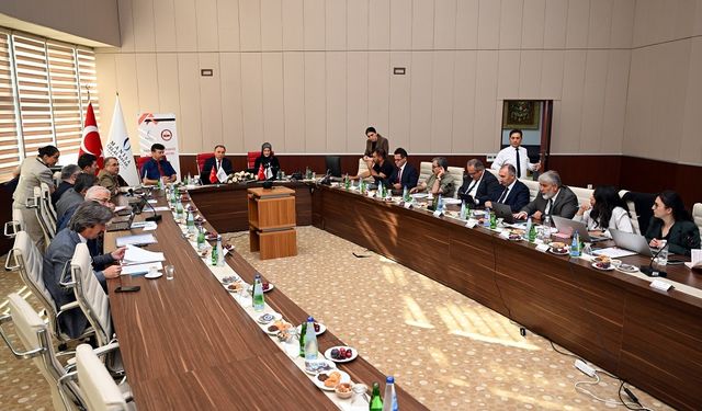 MCBÜ ÜAK yönetim kurulu toplantısına ev sahipliği yaptı