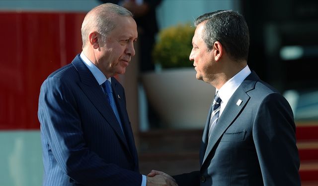 Cumhurbaşkanı Erdoğan'dan Özgür Özel'e "Ferdi Zeyrek" için geçmiş olsun telefonu