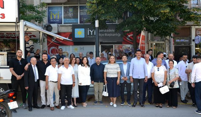 İyi Parti Manisa'da bayramlaşma töreni düzenlendi