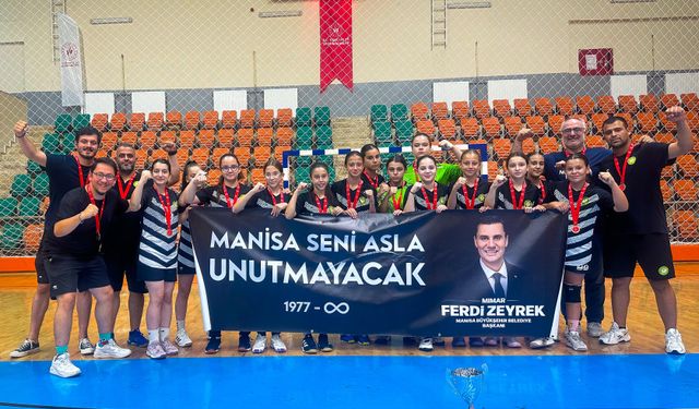 Manisa BBSK Hentbol altyapısında namağlup Türkiye şampiyonu oldu