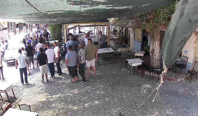 Manisa'da kahvehanede otururken kalp krizi geçiren adam öldü