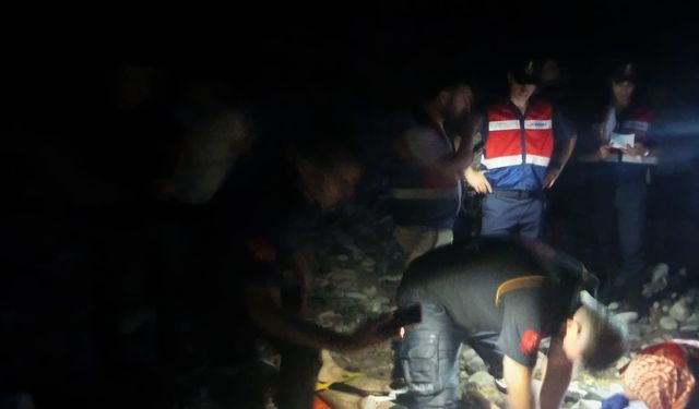 Serinlemek için girdiği derede boğuldu