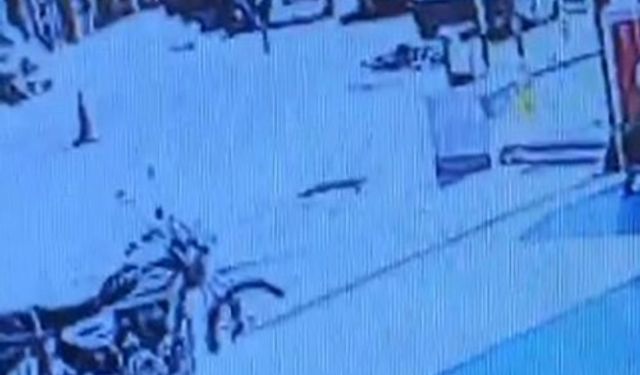 Geri manevra yapan aracın çarptığı yaşlı adam öldü