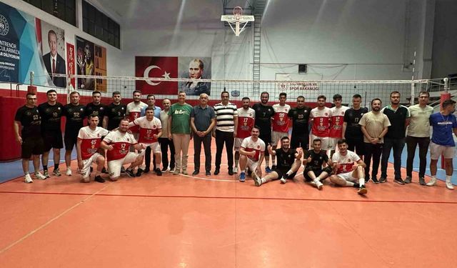 Voleybolda kazanan Sarıgöl oldu