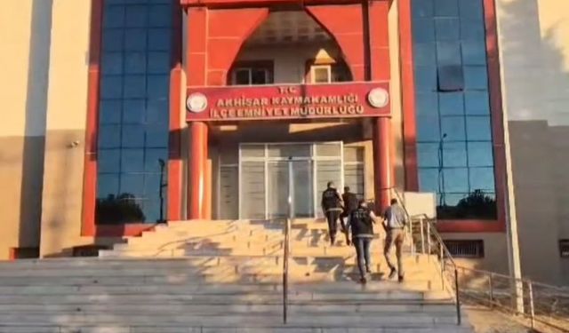 Manisa'da uyuşturucu operasyonu: 2 tutuklama