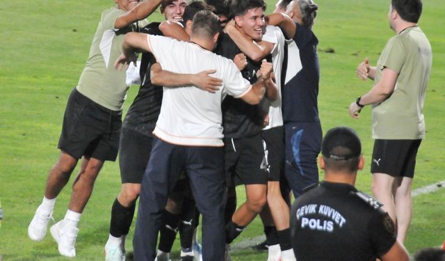 Manisa FK 3 puanı 2 golle aldı... 2-1
