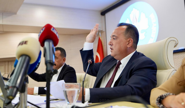 Lale Meydanı’nın adı Neşe Gülersoy oldu