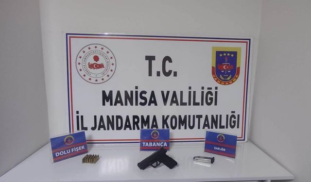 Şüphe üzerine üstü aranan şahıstan tabanca ve mermi çıktı