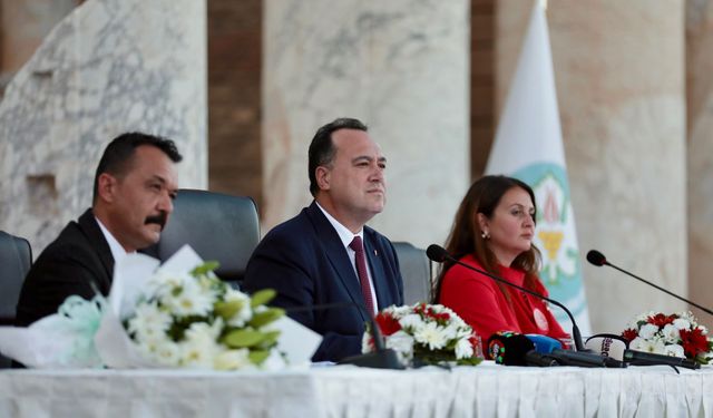 Büyükşehir Meclisinde tartışmalı imar planı kararı: 21 kat 5’e düşürüldü