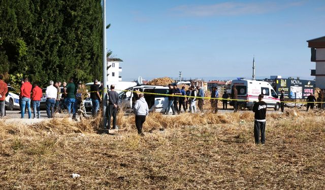 Denizli’de araca silahlı saldırı... Ölü ve yaralılar var