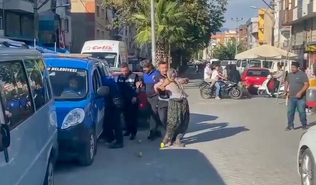 Manisa’da pazar yerinde seyyar satıcı kadına zabıtadan orantısız müdahale