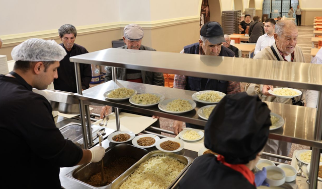 Turgutlu'da 'Askıda Yemek' dönemi başlıyor!