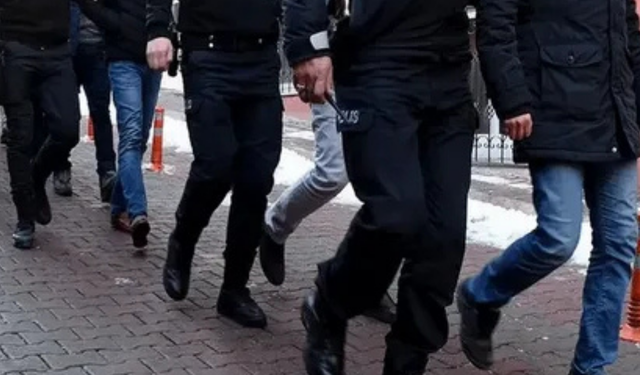 Türkiye genelinde FETÖ yapılanmasına şok baskınlar! 41 şüpheli cezaevine gönderildi